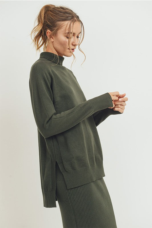 Robyn Pullover Sweater in Green